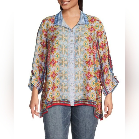 John Mark Tops - John Mark Abstract Print Collar Neck 3/4 Sleeve Hi-Low Hem Button Front Top